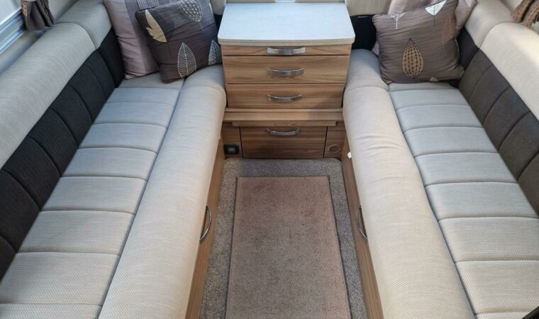 2016 Swift Conqueror 580 for sale