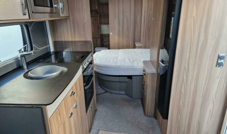 2016 Swift Conqueror 580 for sale
