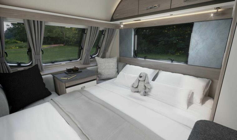 2026 Swift Challenger 390