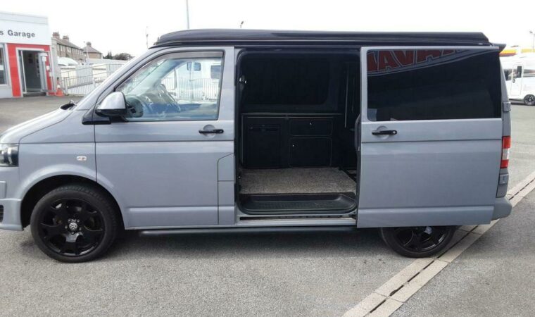 2010 VW T5 .1 Camper with pop roof for sale
