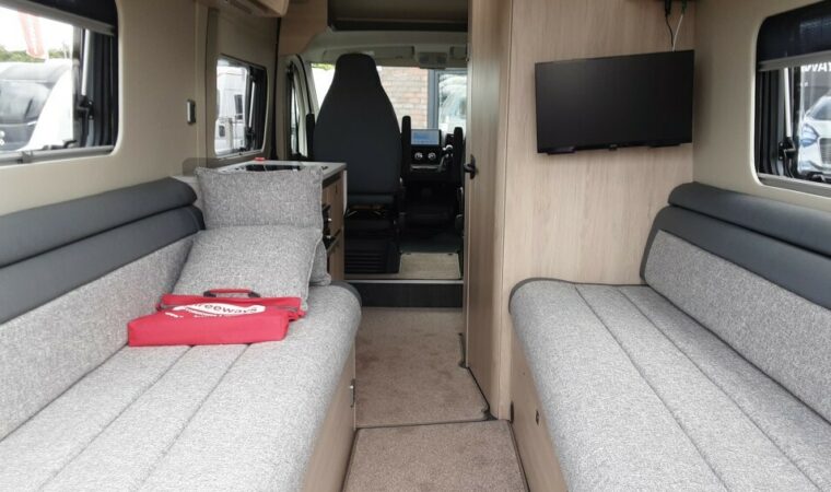 2025 Autotrail Expedition 66