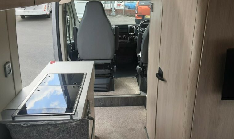 2025 Autotrail Expedition 66