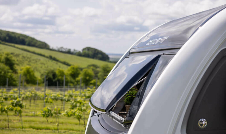 2026 Swift Conqueror 645