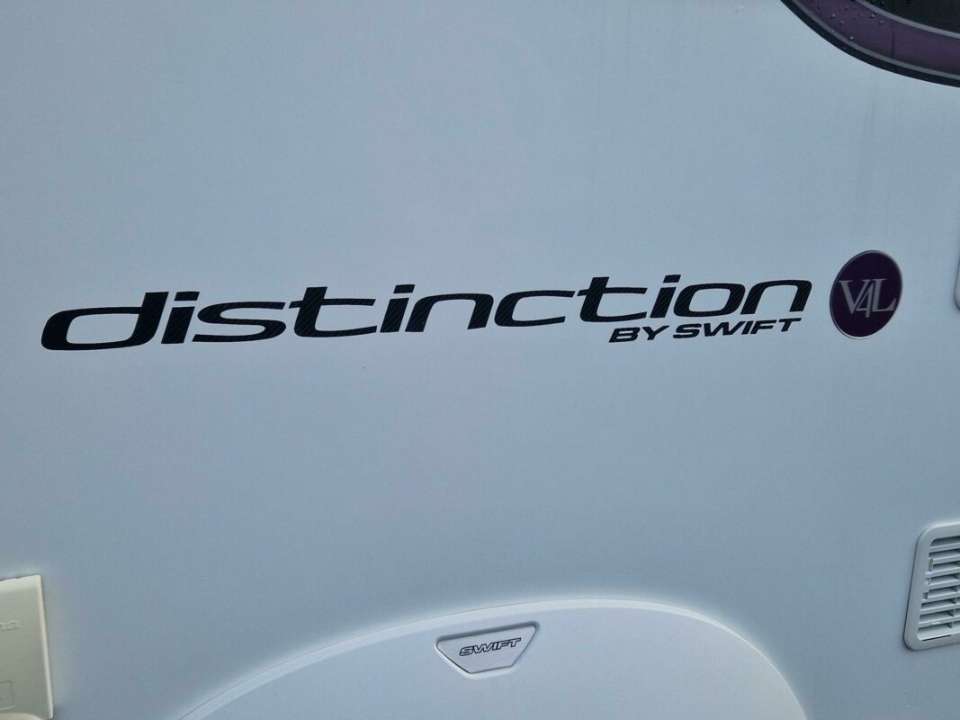 2017 Swift Distinction 644