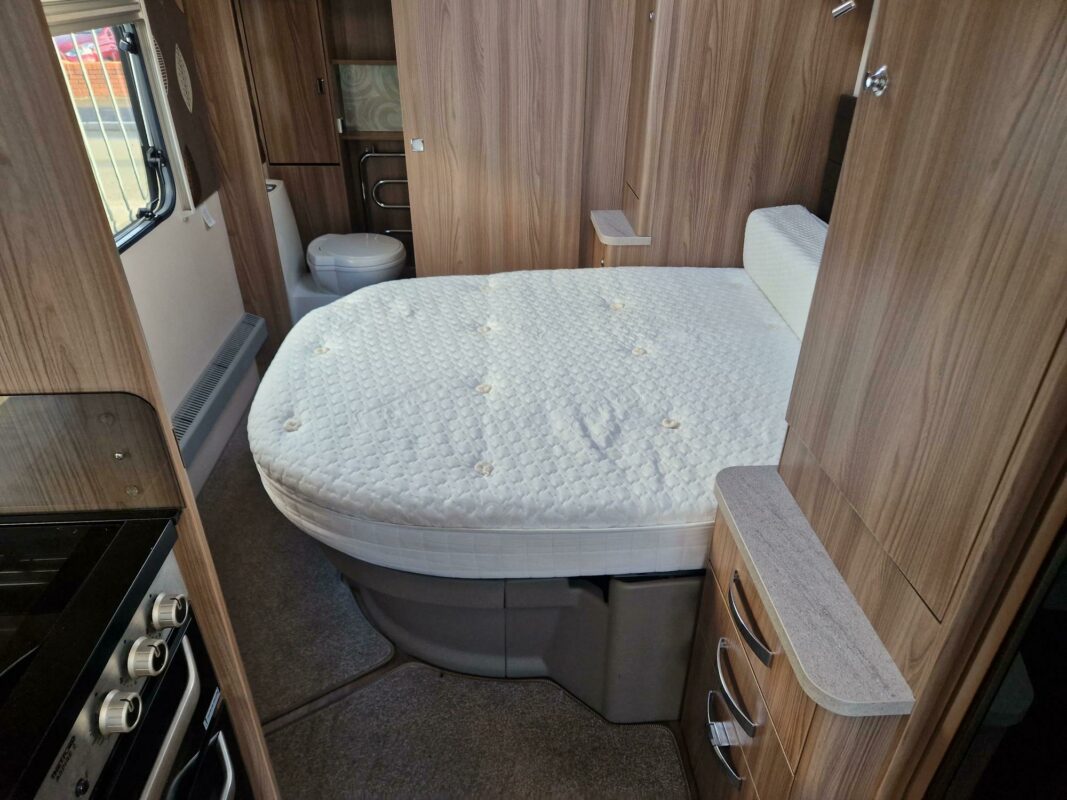 2016 Swift Conqueror 580 for sale