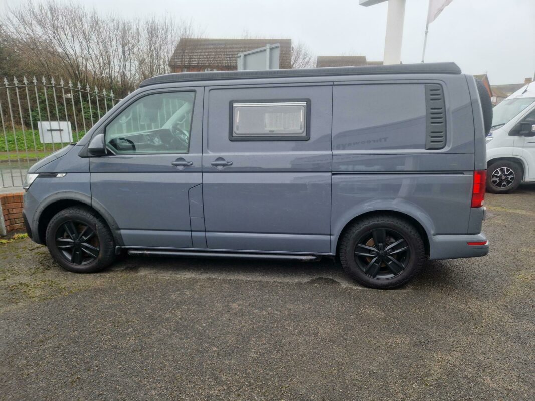 VOLKSWAGEN TRANSPORTER T30 H-LINE TDI S-A 4motion camper for sale