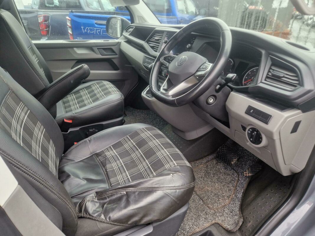 VOLKSWAGEN TRANSPORTER T30 H-LINE TDI S-A 4motion camper for sale