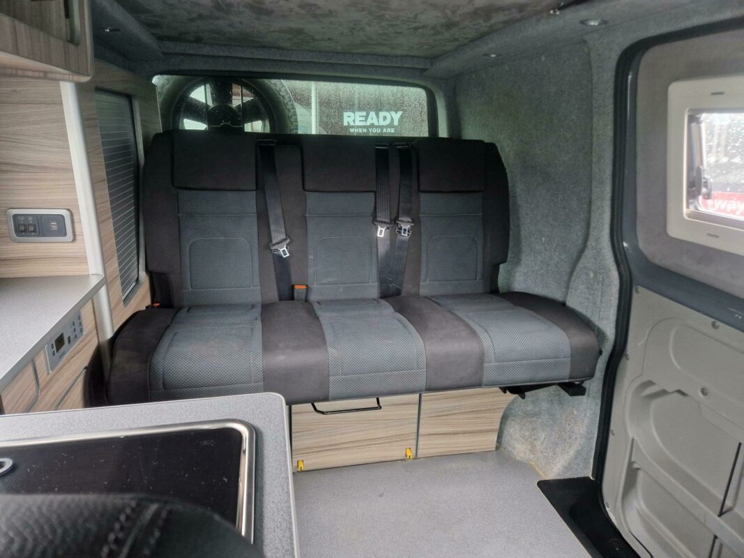 VOLKSWAGEN TRANSPORTER T30 H-LINE TDI S-A 4motion camper for sale