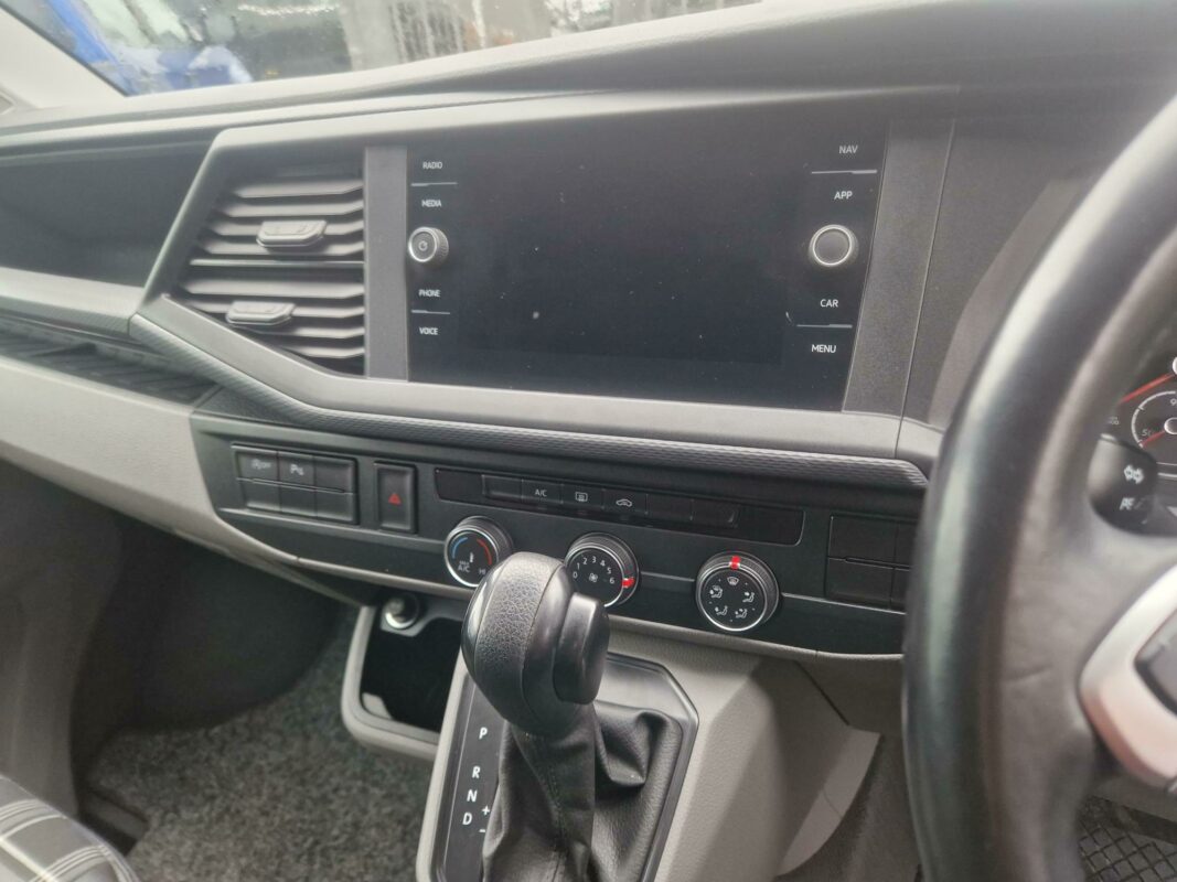 VOLKSWAGEN TRANSPORTER T30 H-LINE TDI S-A 4motion camper for sale