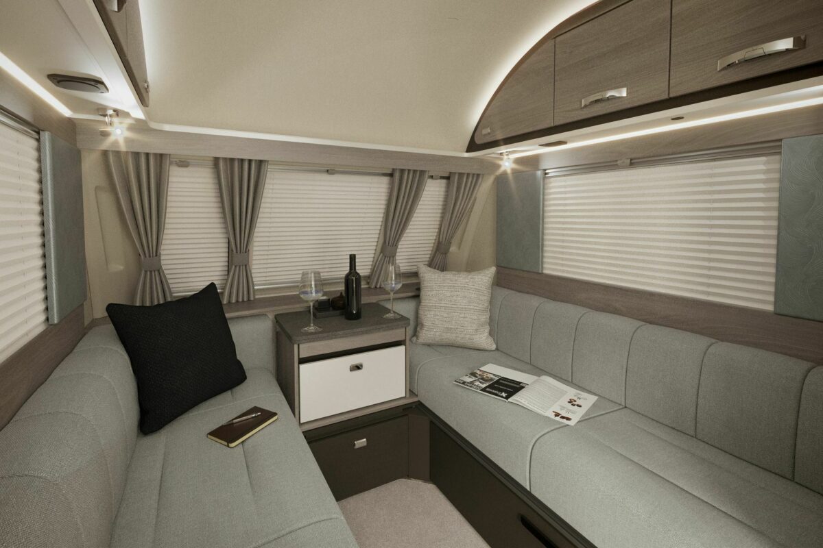 2026 Swift Challenger 390