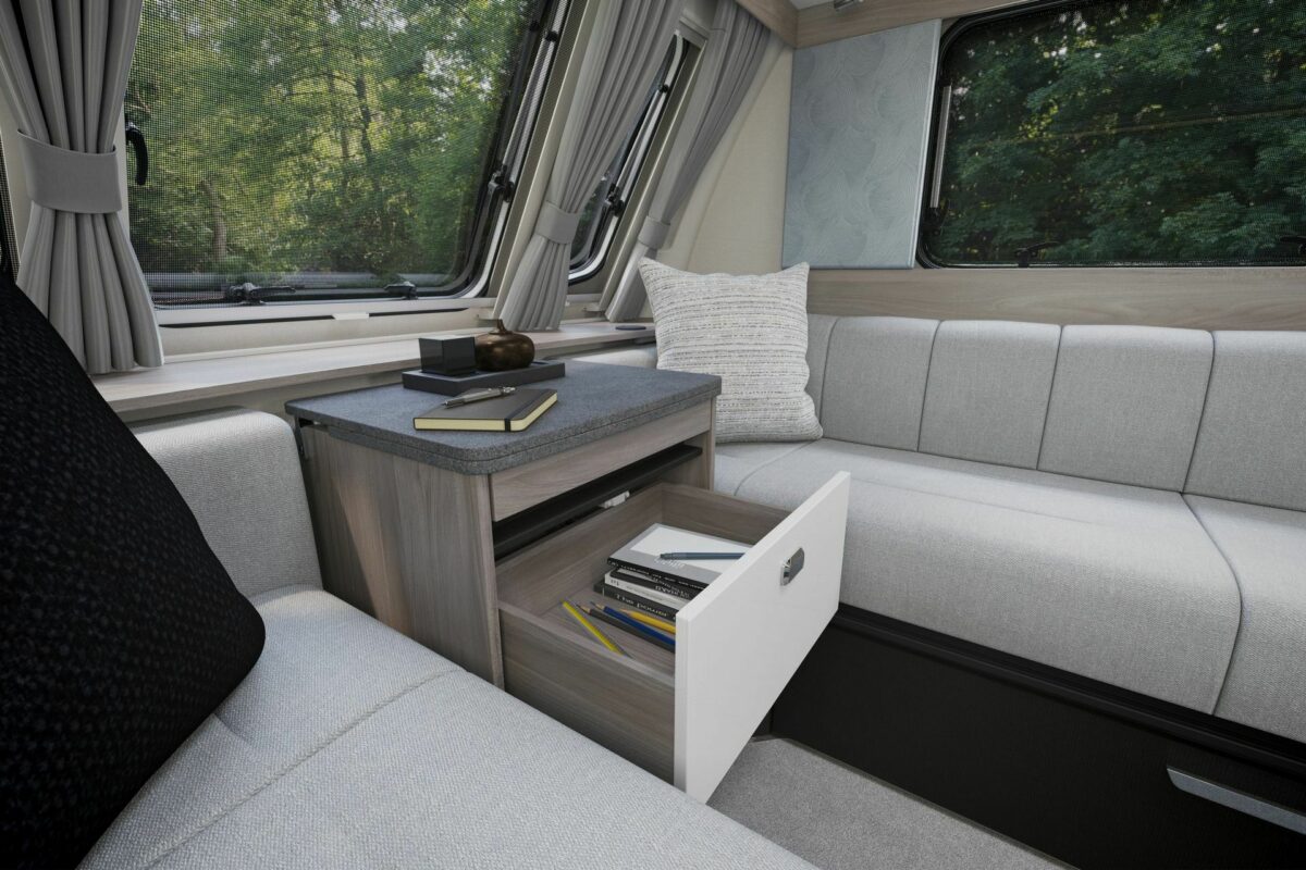 2026 Swift Challenger 390