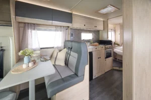 Auto-Trail0591_cc_1780757228