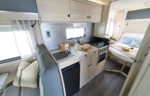 Auto-Trail0608_1780757223